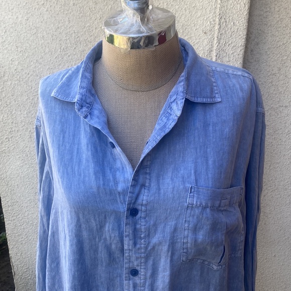 Raffi 100% linen luxury blouse or tunic. Beautiful baby blue color. - Picture 4 of 14